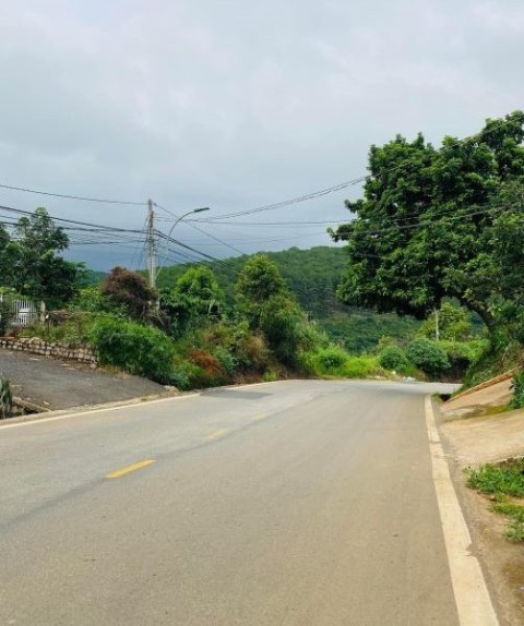 cần bán gấp lô đất mặt tiền 725 thuộc xã...