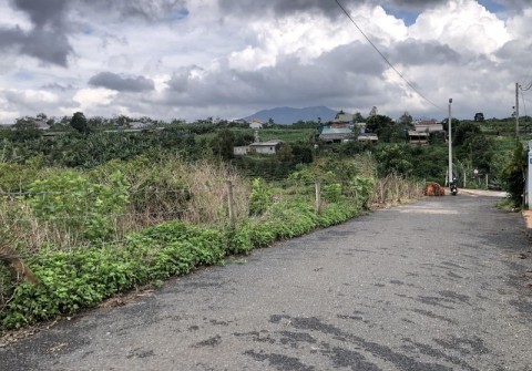 1 SÀO ĐẤT TRUNG TÂM 2 MẶT ĐƯỜNG HẺM NHỰA...