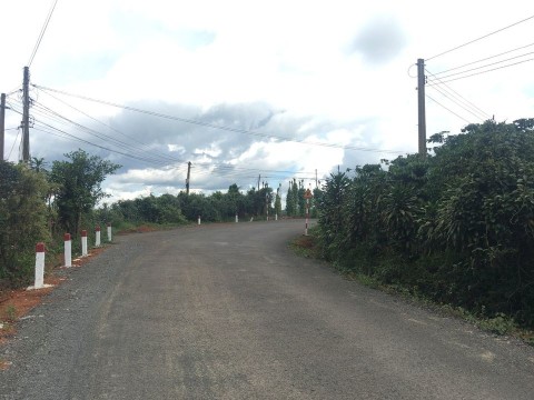 cần bán 5 xào đất thuộc thôn 7 xã...