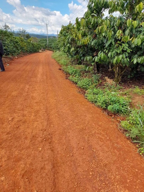 Chủ gửi bán đất 2 mặt đường đất tại thôn...