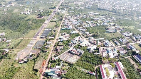 Bán gấp mảnh đất tại phườngLlộc Phát tp...