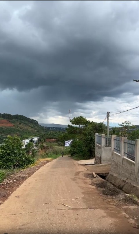 Mảnh đất view đẹp giá rẻ ở khu dân cư...