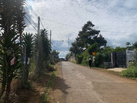 Chủ ngộp cần bán lô đất tại thôn đức...