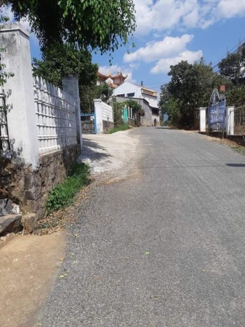 Bán Gấp 1 Sào Đất tặng nhà tại đường Tôn...