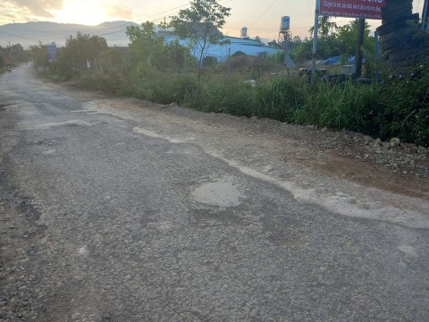 Cần bán đất mặt tiền đường Blaosire tại...