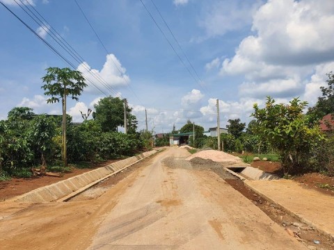 Cần bán 6 sào đất trung tâm xã Lộc Đức...