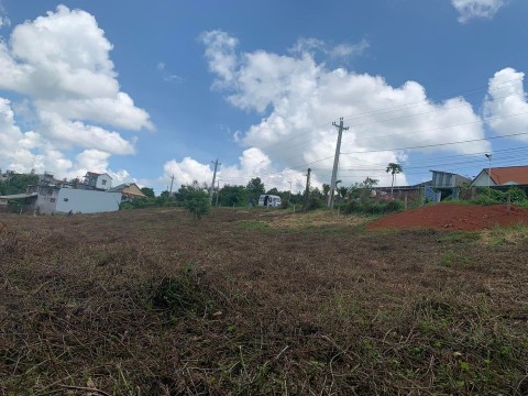 Cần bán đất thổ cư diện tích 180m tại xã...