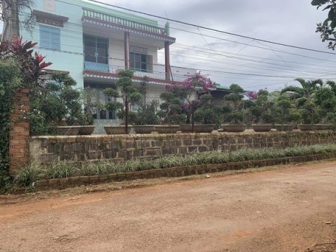 Cần tiền kinh doanh bán gấp lô đất Xã...