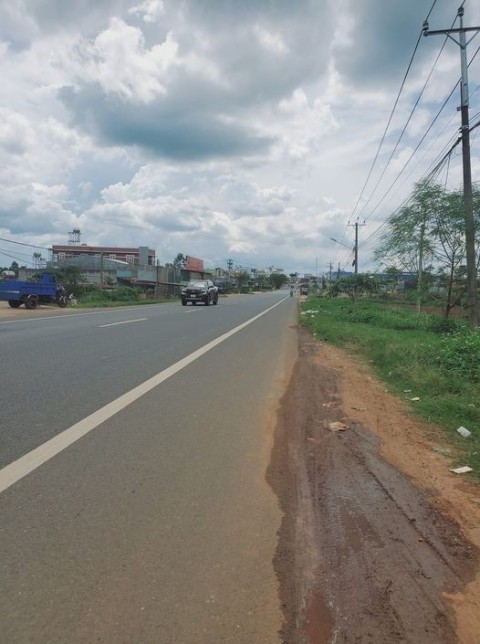 Cần bán nhanh lô đất tặng nhà mặt tiền...