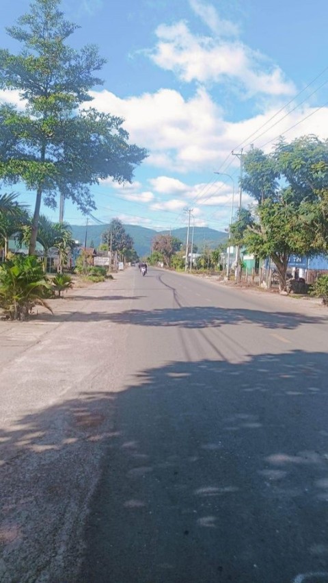 Cần bán lô đất nền sẵn Nhà cấp 4 ngay...