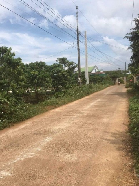 cần bán mảnh đất  thuộc thôn 7 - Xã Lộc...