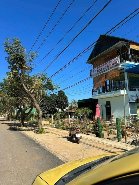 Cần bán lô đất đẹp đường nhựa mới tại xã...