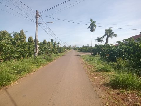 Cần bán gấp lô đất mặt tiền đường nhựa...