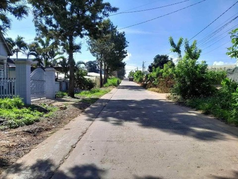 Cần bán đất tặng nhà tại xã Ka đô đường...