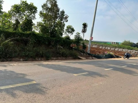 BÁN LÔ ĐẤT FUN HỒNG MẶT TIỀN ĐƯỜNG NHỰA...