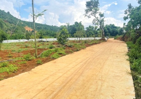 32m đất mặt tiền bê tông thị trấn Nam...