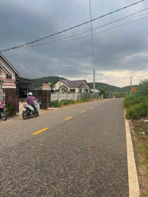 Chính chủ cần bán nhanh lô đất mặt tiền...