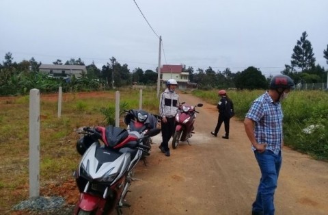 Bán lô đất mặt tiền đường Triệu Quang...