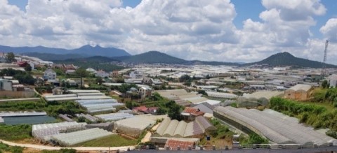 Cần bán lô đất mặt tiền nam hồ , bán...