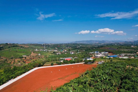 Đất Nam Ban đẹp gần nhựa view cao ngắm...