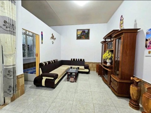 Bán nhà đẹp sẵn giá chỉ 3 tỷ tại Quang...