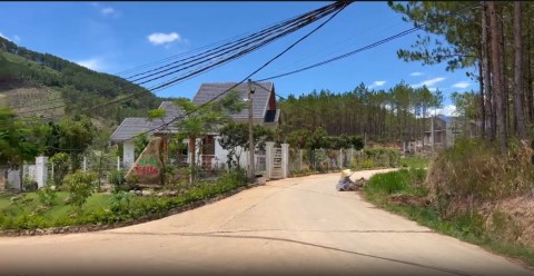 Đất đẹp 3 mặt tiền đường khu Villa Gia...