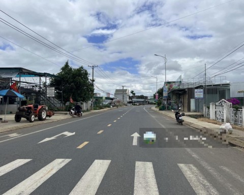 Bán 32m mặt tiền đường nhựa chính DH1...