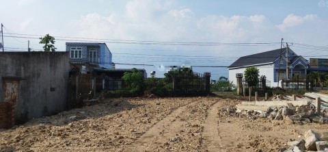 Đất chính chủ - giá tốt - cần bán nhanh...