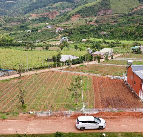 Duy nhất 1 lô 570Tr view đẹp, đường bê...