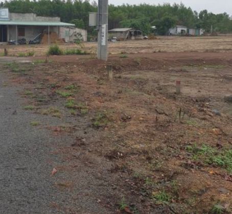 ban dat lang dai dat do 169mv co 100m tho cu so hong rieng goc 2 mat tien duong