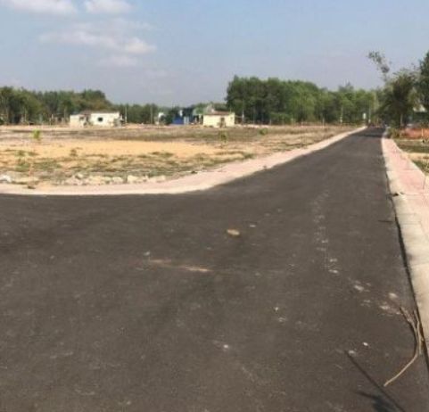 no ngan hang can ban gap dat nam gan khu tai dinh cu tan phuoc