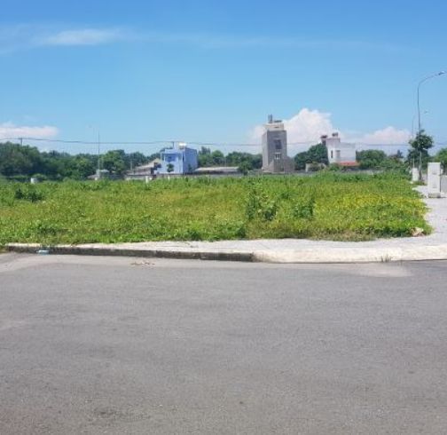 lo dat cach bien long hai 1p30s di xe di bo ra bien 5p goc 2 mat duong xe hoi ra vao ok