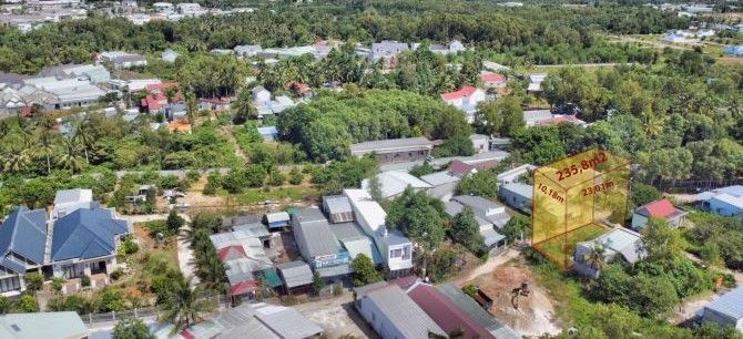 ban 236m2 hem trung tam