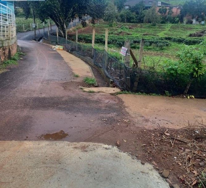 ban 3600 m2 dat co tho cu 200 m2 tai phan dinh phung phuong 2 bao loc