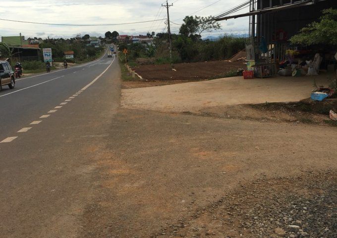 5400m2 90m mat tien duong da sat dan cu can ban