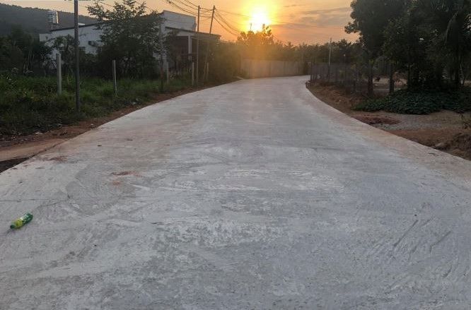 ban 1000m2 dat mat tien suoi tien