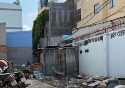 ban dat 136m2 mat tien ba trieu gan duong ba cu