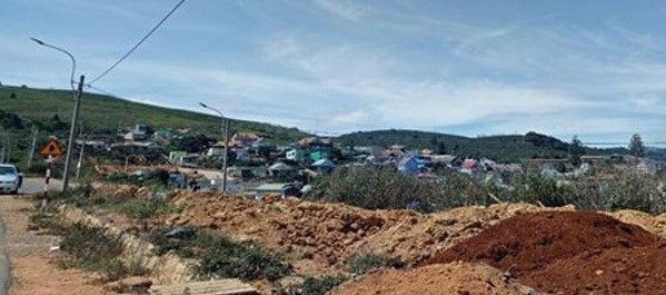 3500m2 mat tien duong nhua xuan son
