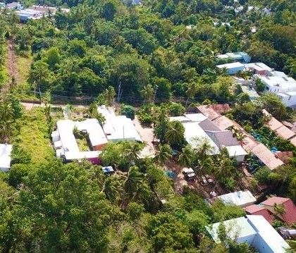 ban manh dat 820m2 phia nui suoi may view san bay