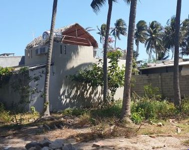 ban 295m2 tho cu mat tien duong hoa binh