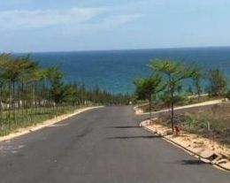 ban dat ngay duong ven bien phan thiet mt huynh thuc khang  gia 1ty2 nen  shr tc 100