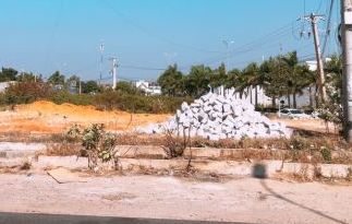 thieu no nen can ban gap lo dat hem be tong 35m hem thu khoa huan trung tam phan thiet